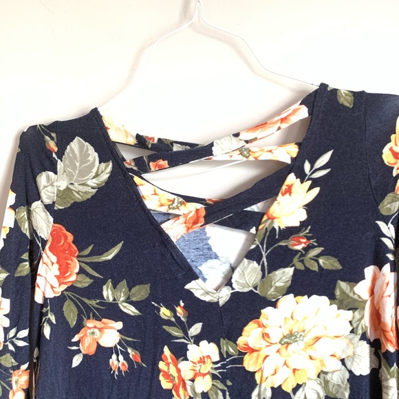 Altar'd State size medium Blue Floral Tunic long - Picture 7 of 7